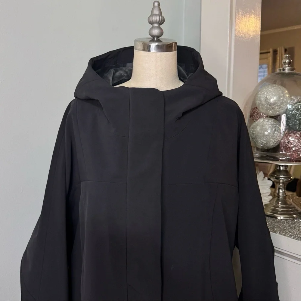 Lululemon RepelShell Cinch Back Rain Jacket Waterproof Windproof Velour Lined 12 - Picture 6 of 13